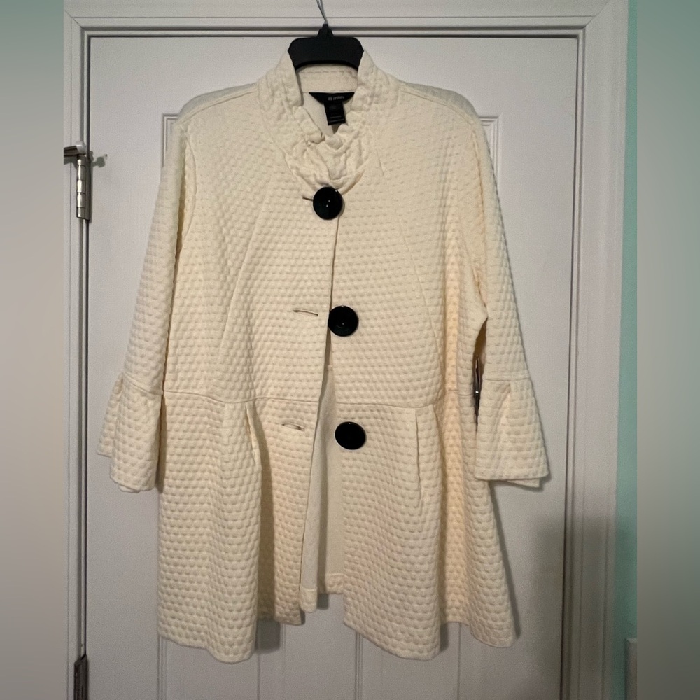 Ali Miles Cream Textured Cape Coat